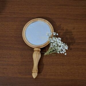 آینه دسته‌دار چوب گردو